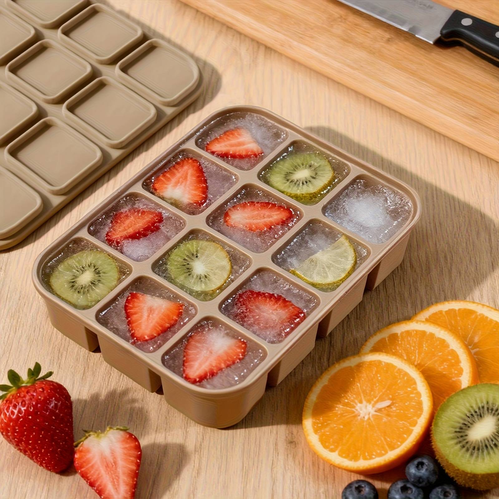 12-Cube Silicone Ice Tray "CubiSeal" – Sealing Lid & Easy Release